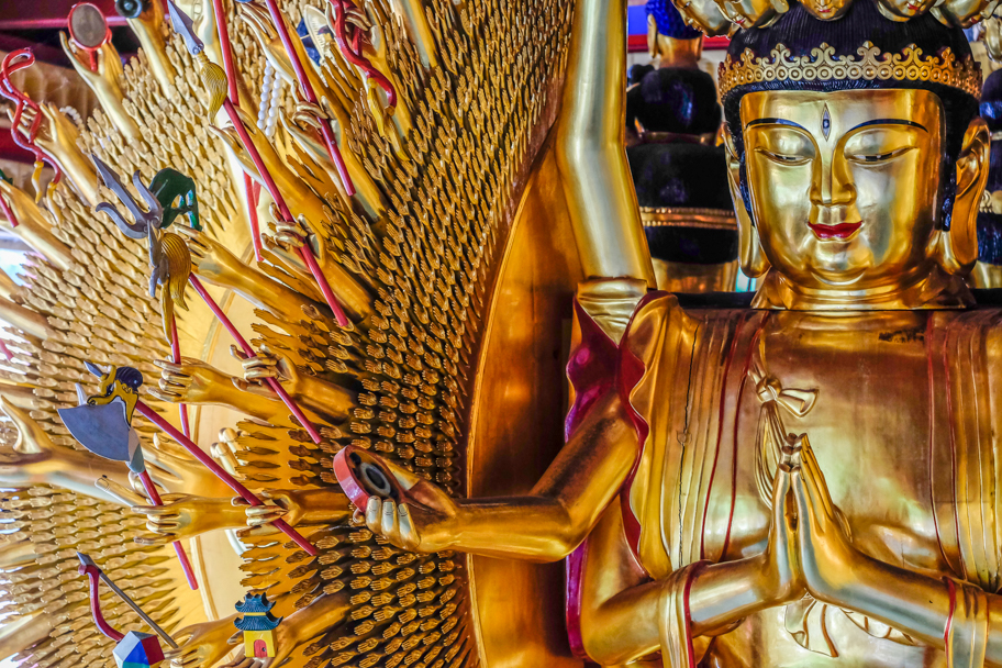 International Buddhist Society Temple, photo by Barbara Cameron Pix, Pro Photographer