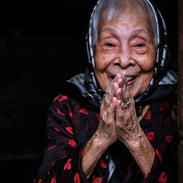 Vietnamese Woman, Hanoi, Vietnam | Barbara Cameron Pix | Food & Travel Photographer